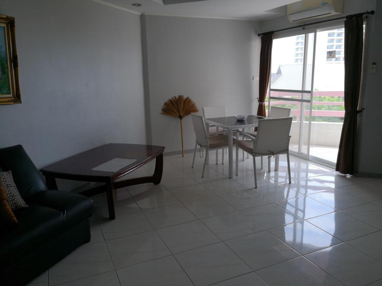 Kiengtalay 706 Apartamento Pattaya Exterior foto